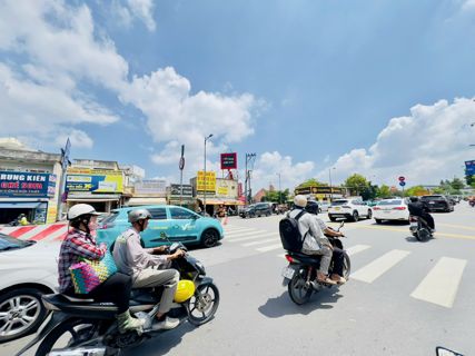 Bán đất mặt tiền Linh Đông, đường 12m, sổ hồng riêng, giá tốt